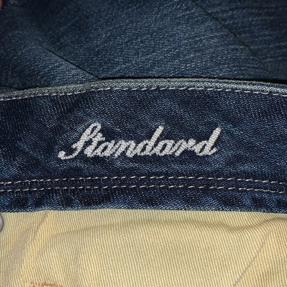 Tommy Bahama Jeans - Picture 4 of 10